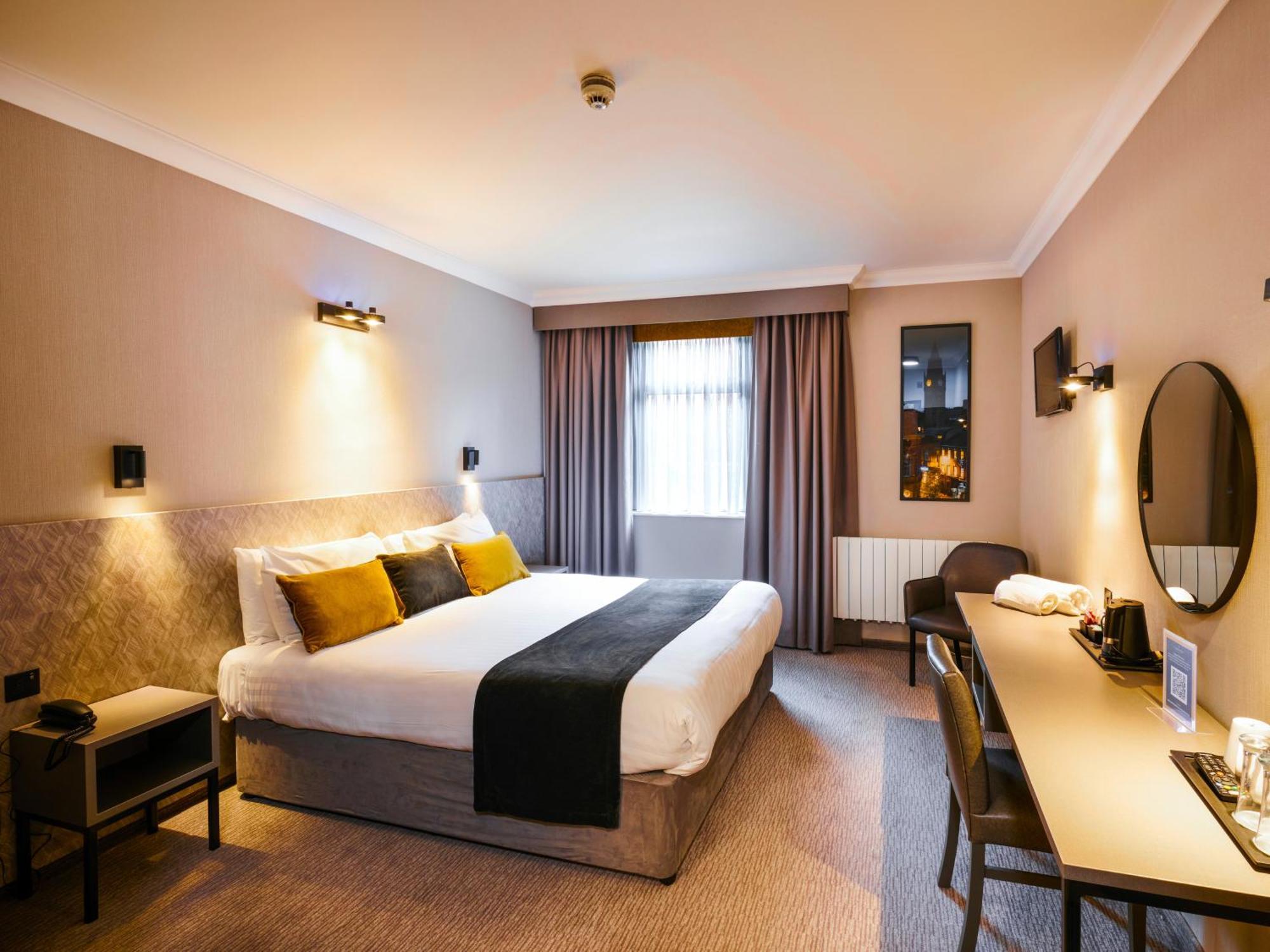רוצ'דייל The Royal Toby Hotel מראה חיצוני תמונה
