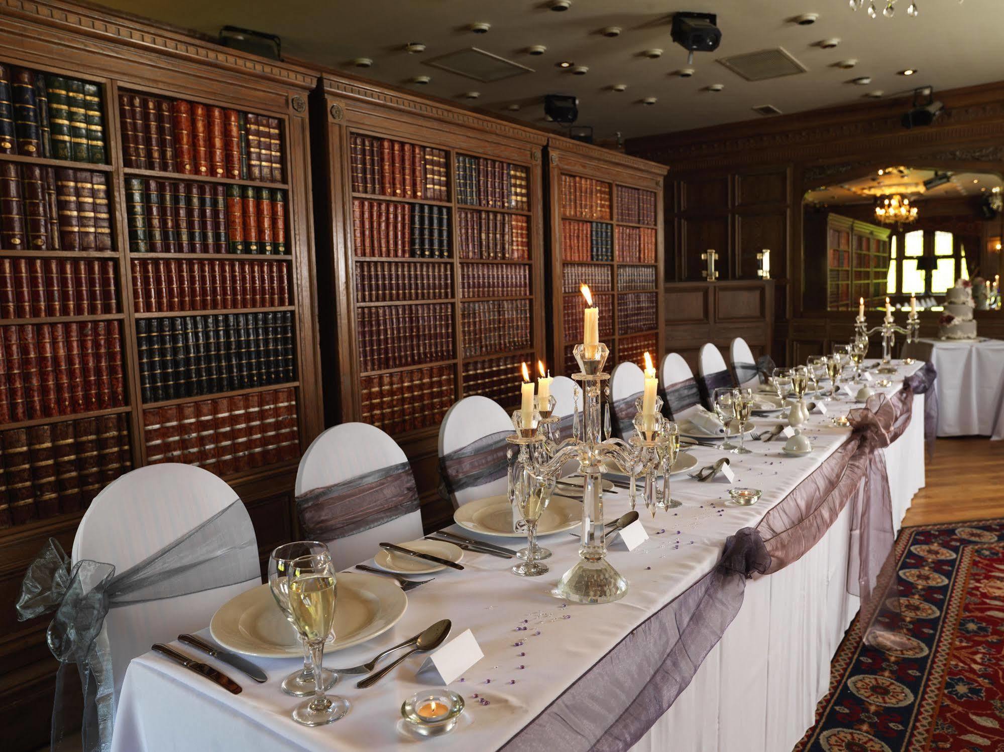 רוצ'דייל The Royal Toby Hotel מראה חיצוני תמונה